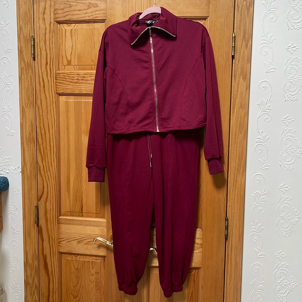 Light weight sweat suit